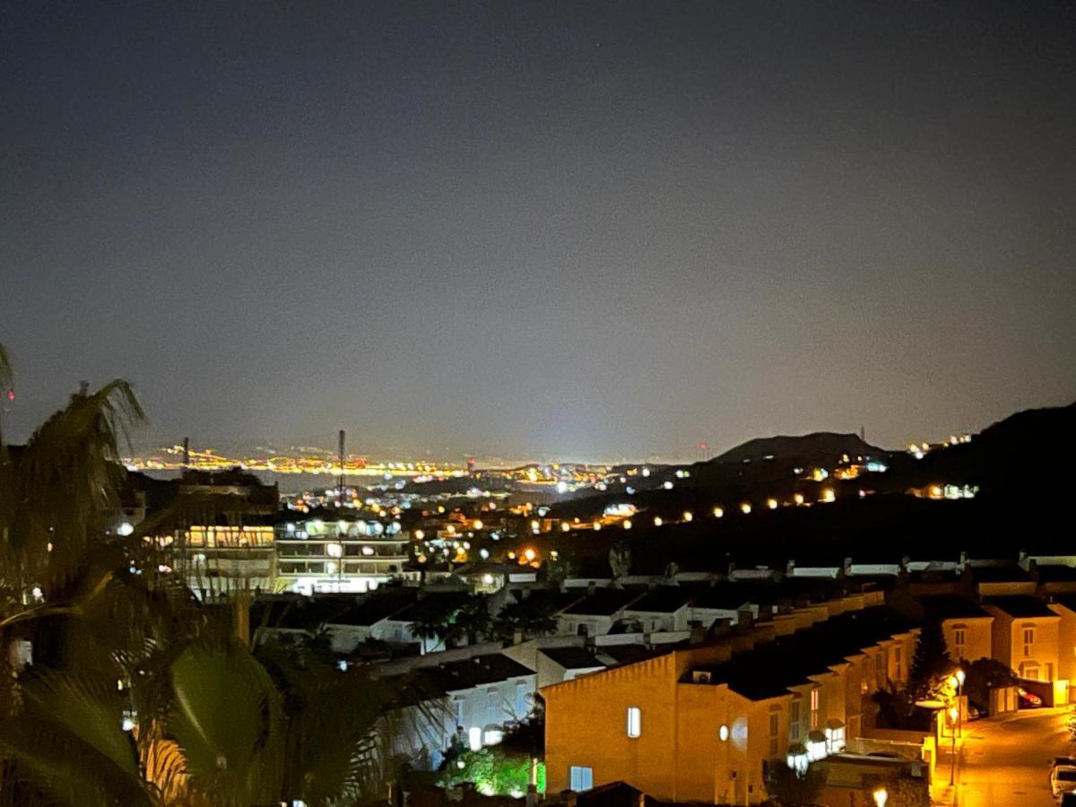Atico Apartment Malaga Bagian luar foto